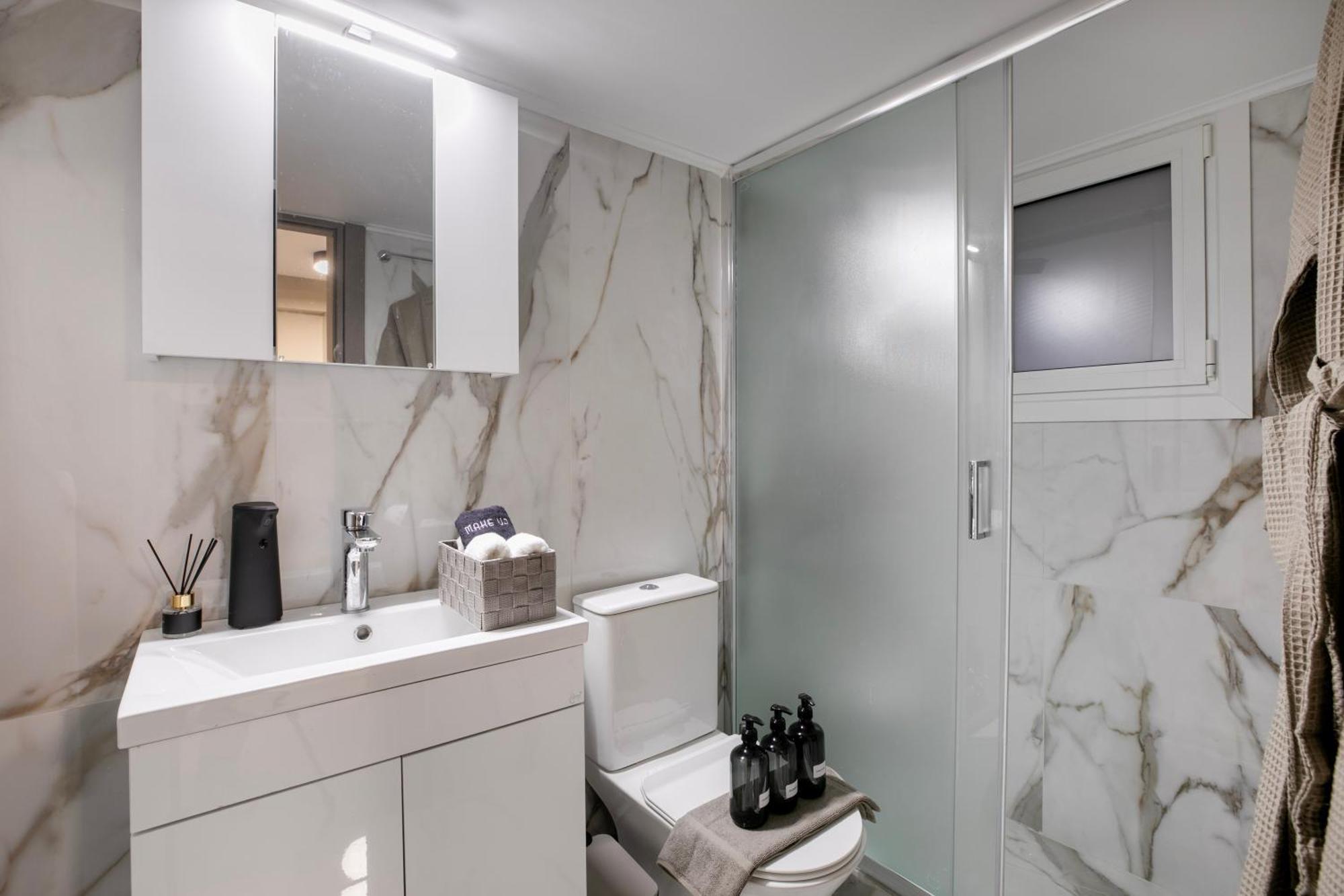 Exarcheia Urban Apartment - Lycabettus Hill أثينا المظهر الخارجي الصورة